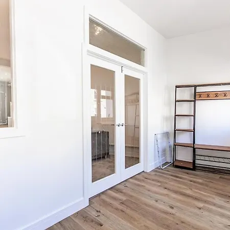 Сasa de vacaciones Spacious 3 Bed - Sleeps 7 - Free Parking